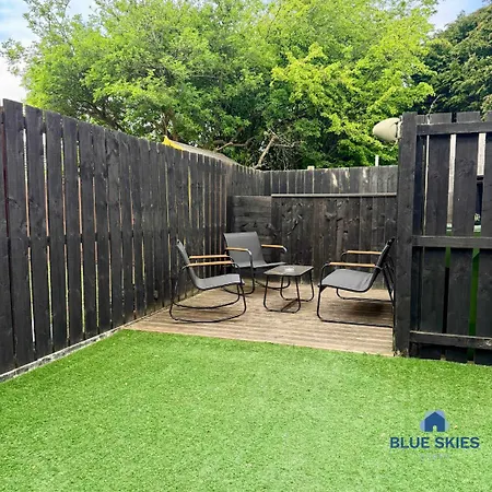 Saltwater House By Blue Skies * Middlesbrough
